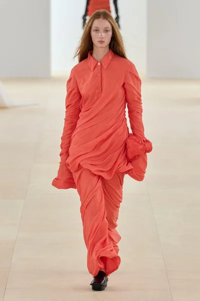 Look 9
